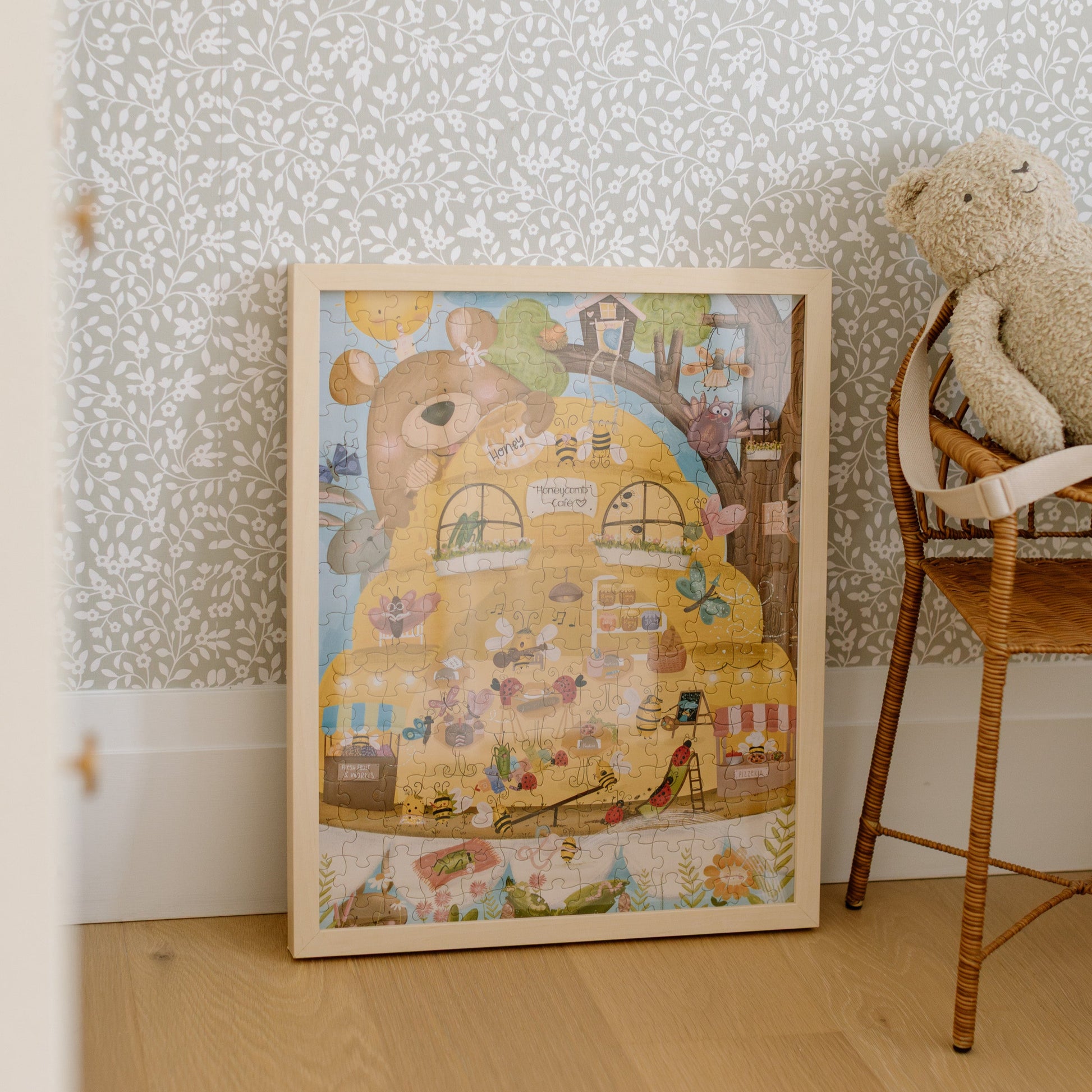 Honeycomb Café 200 Piece Puzzle