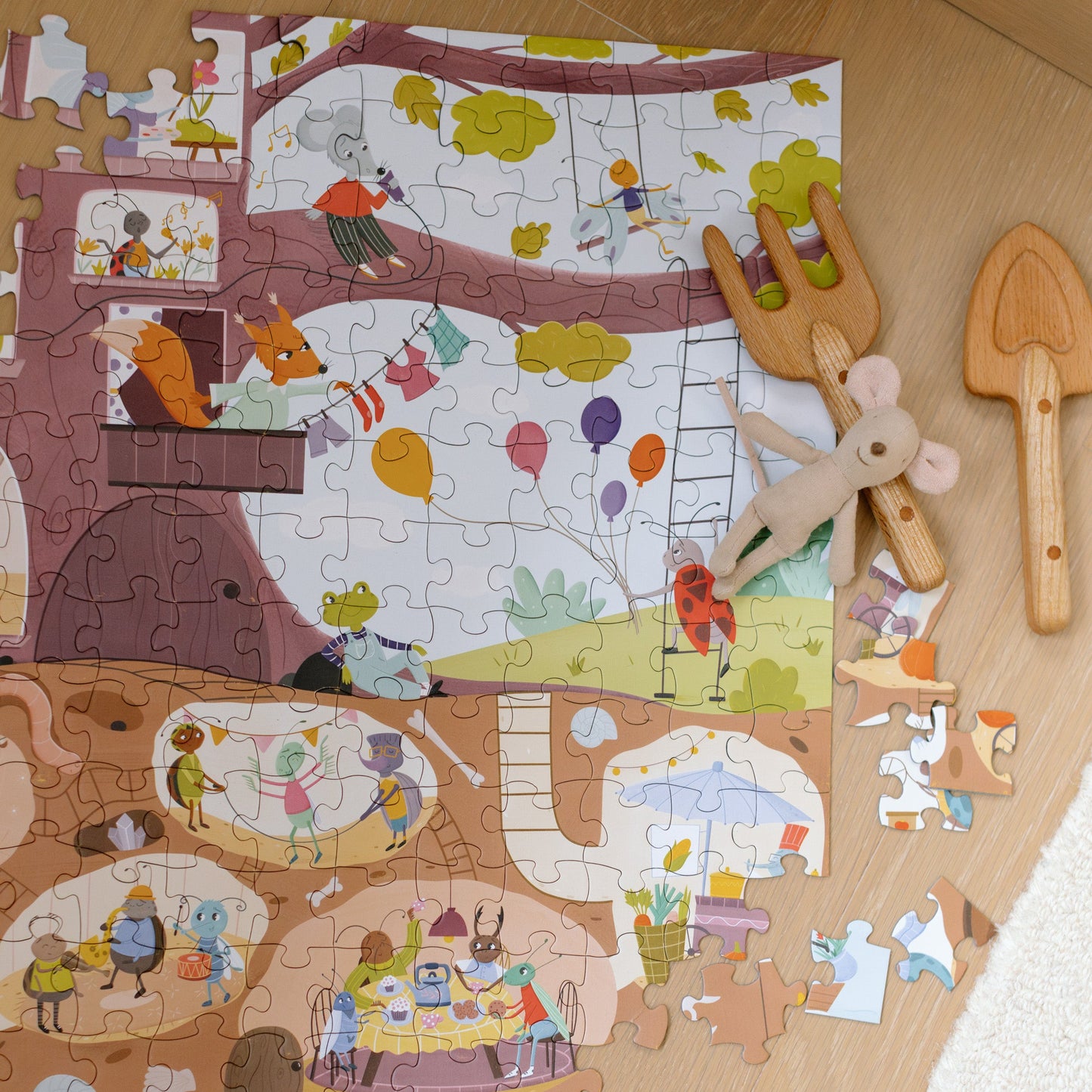 Beneath the Branches 200 Piece (Pre-Order)